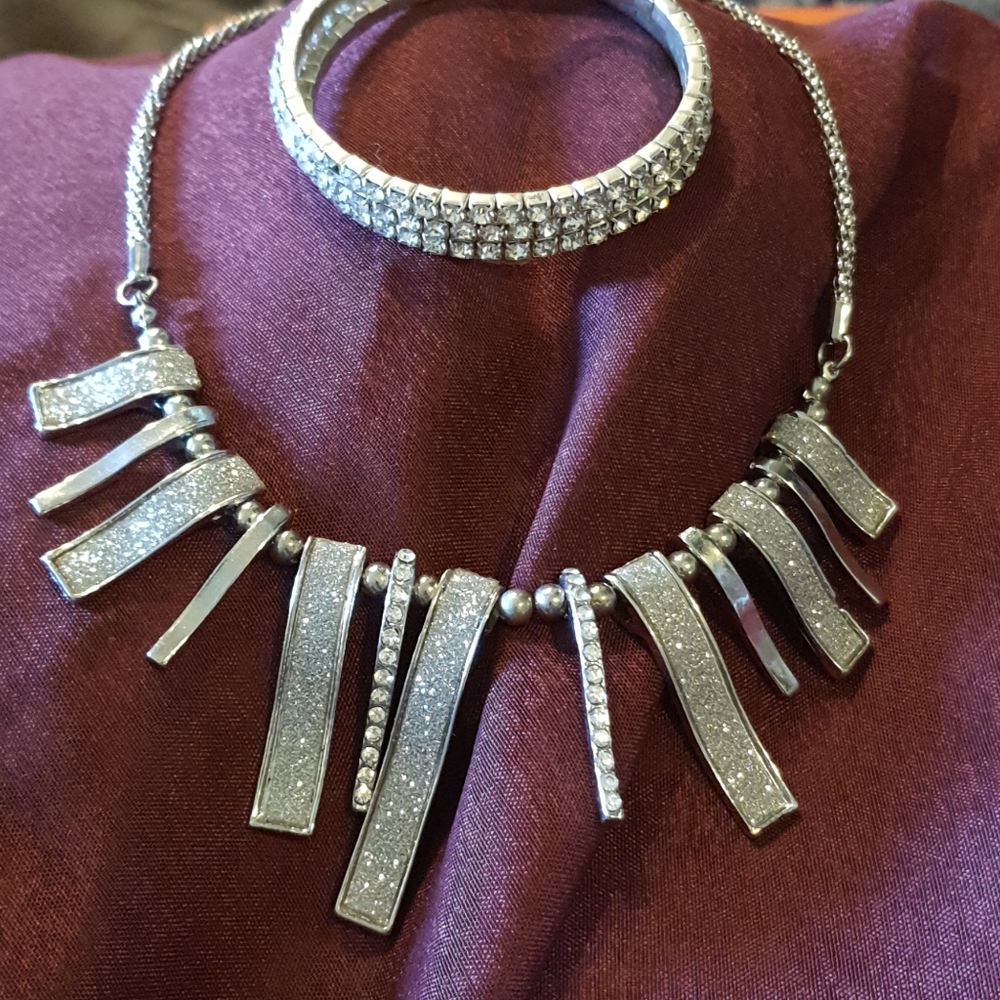 Sparkling Statement Set